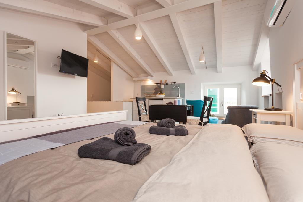 Apartments And Rooms Hey Rovinj Luaran gambar