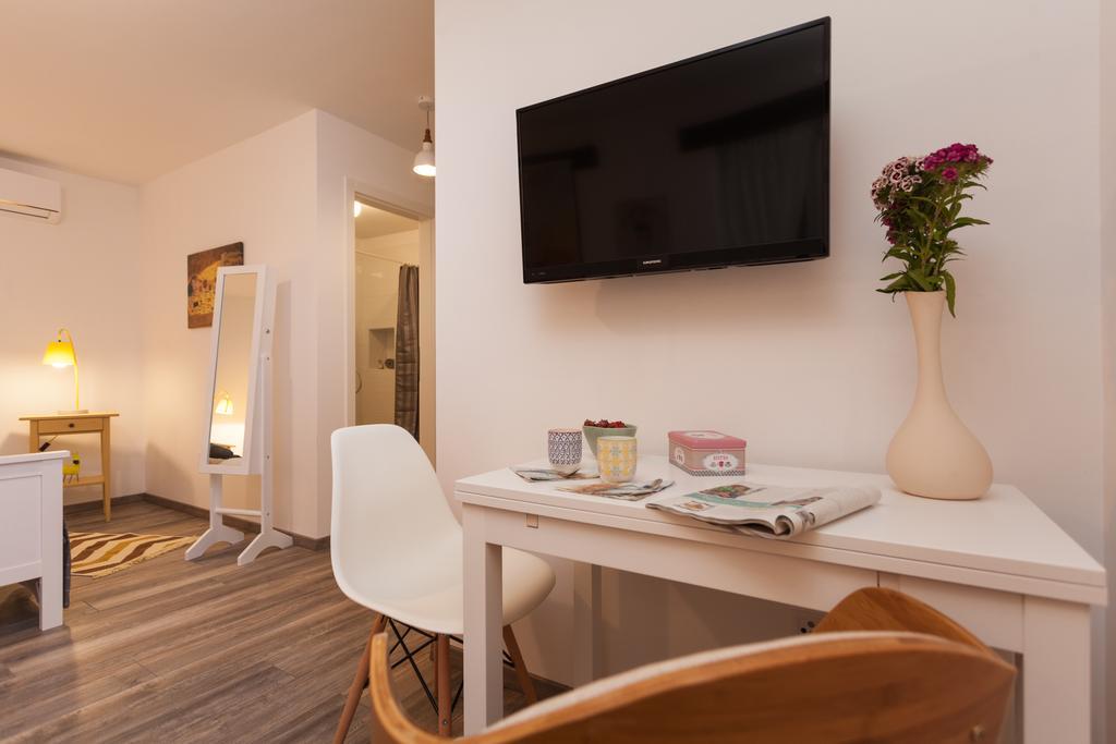 Apartments And Rooms Hey Rovinj Luaran gambar