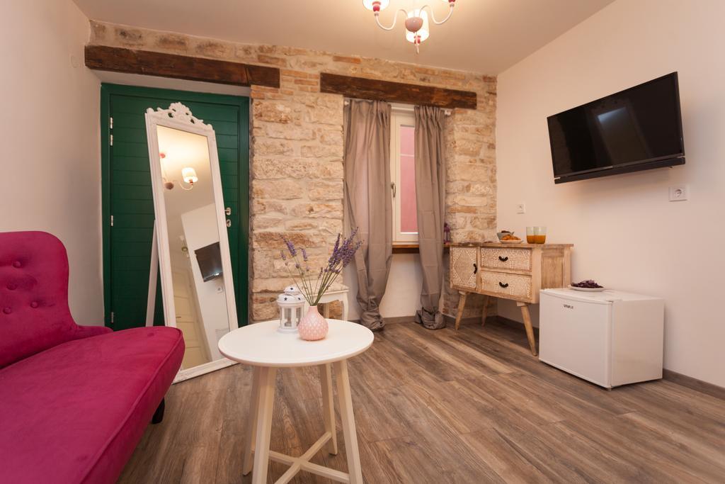 Apartments And Rooms Hey Rovinj Luaran gambar